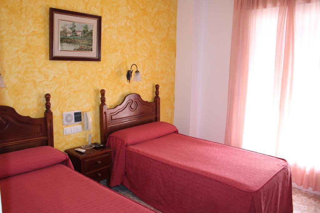 Hotel Dona Carmen Ronda Room photo